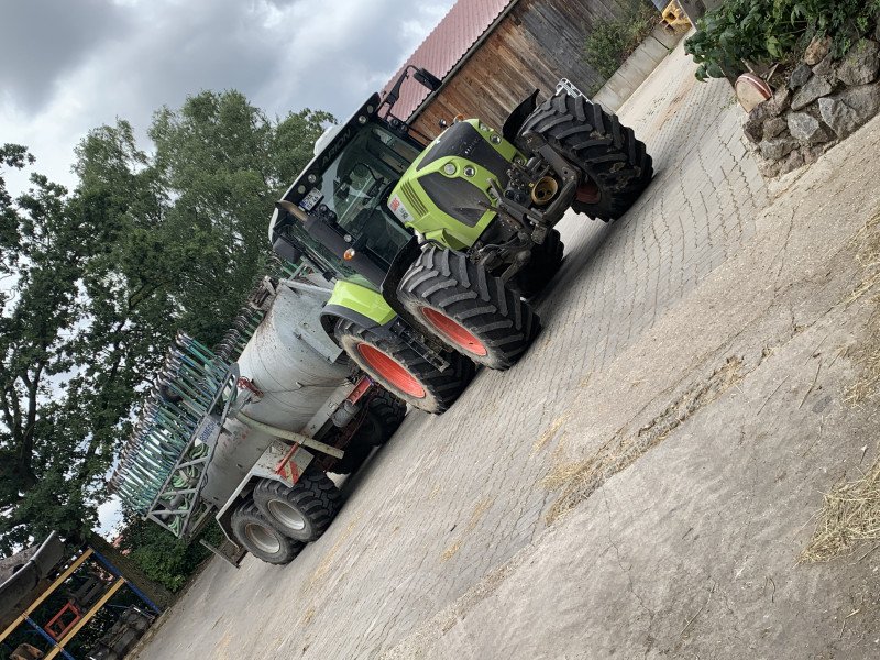 Claas Arion 640 