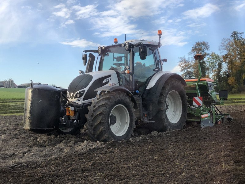 Valtra N174 Erfahrungsbericht Titelbild